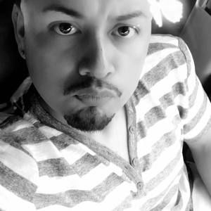 Meet your Posher, Dee